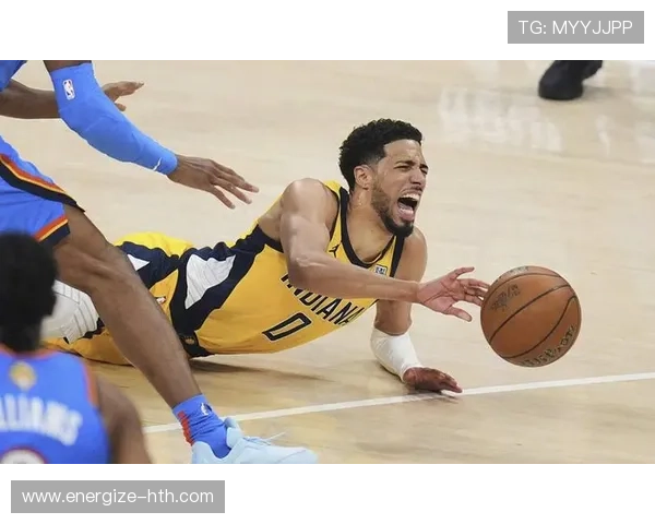 足球球星赛场爆粗事件引发热议 专家分析背后原因及影响