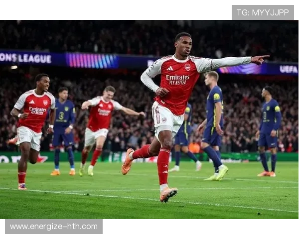 阿森纳队八号球星是谁 他在球队中的地位与贡献分析